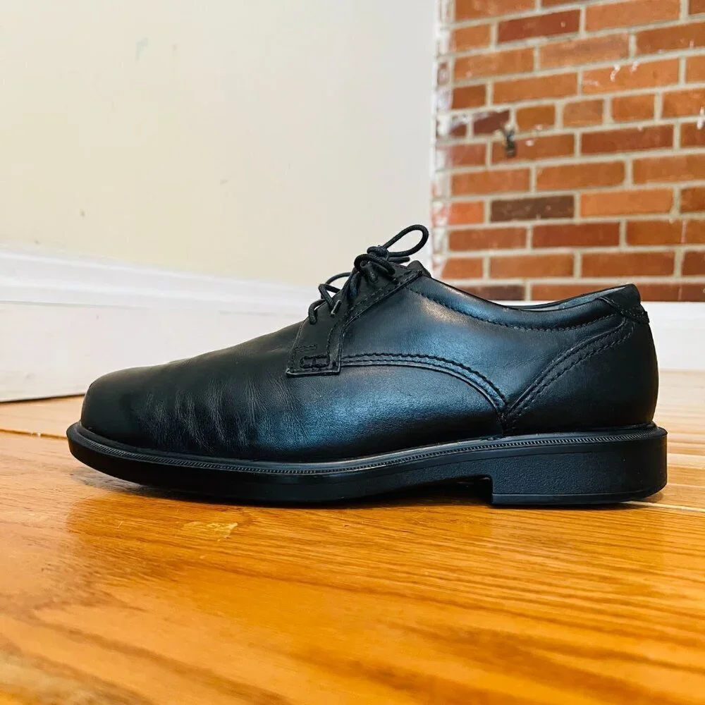 SAS Size 10.5 M Leather Ambassador Lace Tripad Shoes Black